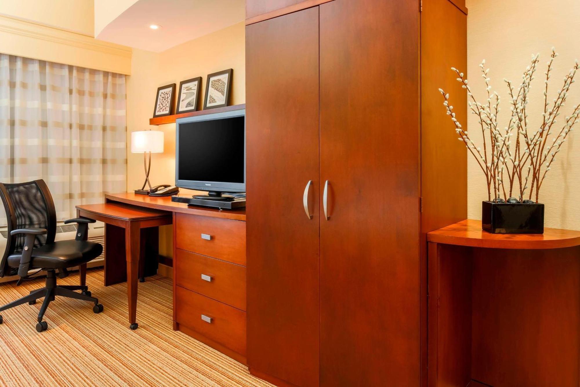 Hotel Courtyard By Marriott Potomac Mills Woodbridge Extérieur photo